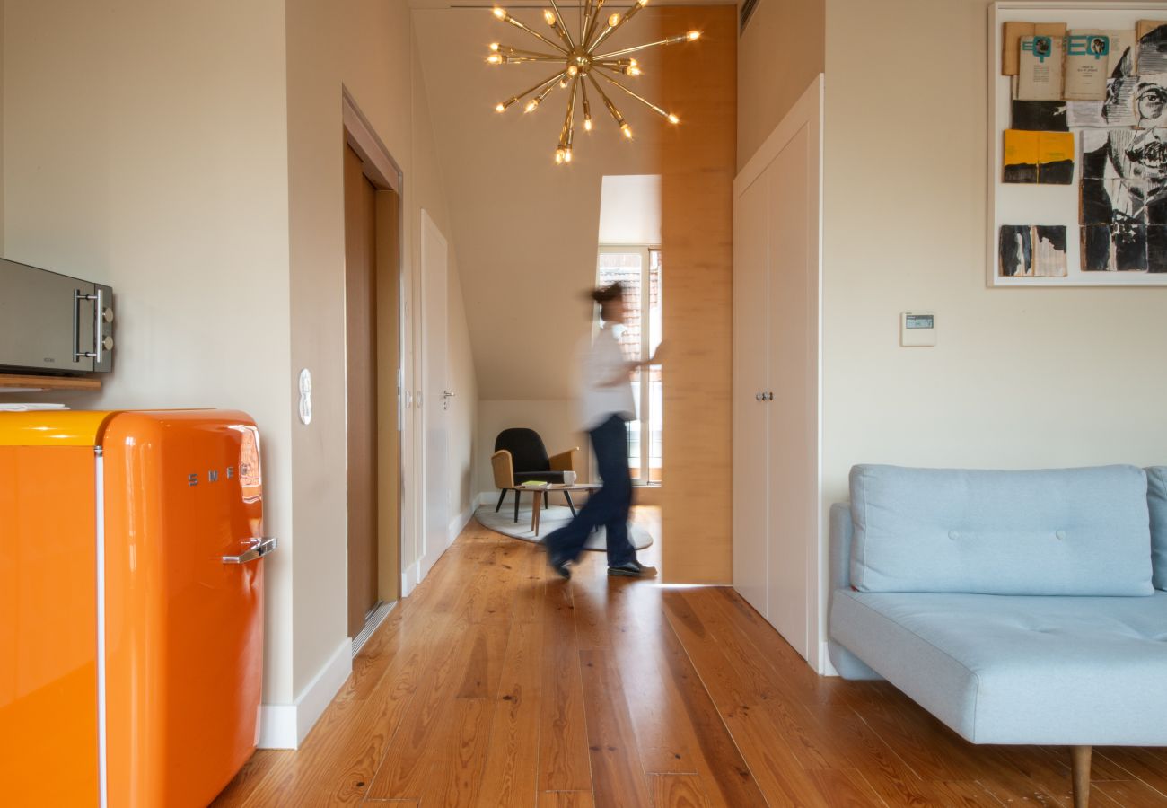 Apartamento em Lisboa - Penthouse com Varanda, Piscina e Vista Castelo e cidade