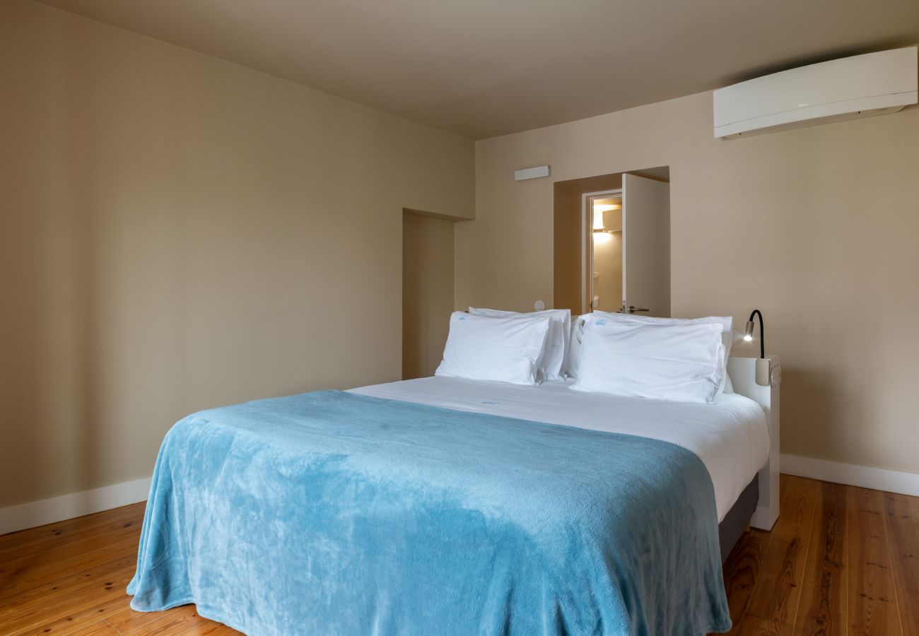 Apartamento em Lisboa - Apartamento Familiar com Varanda Panorâmica, Piscina e Vista Castelo