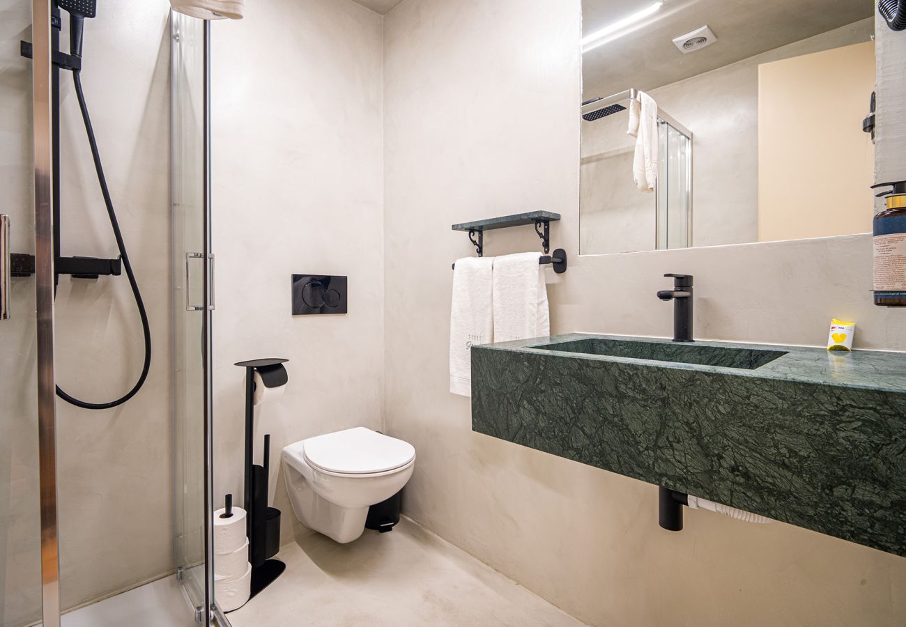 Apartamento em Lisboa - Apartamento Moderno em Alfama com Acesso a Terraço e Vista  #3