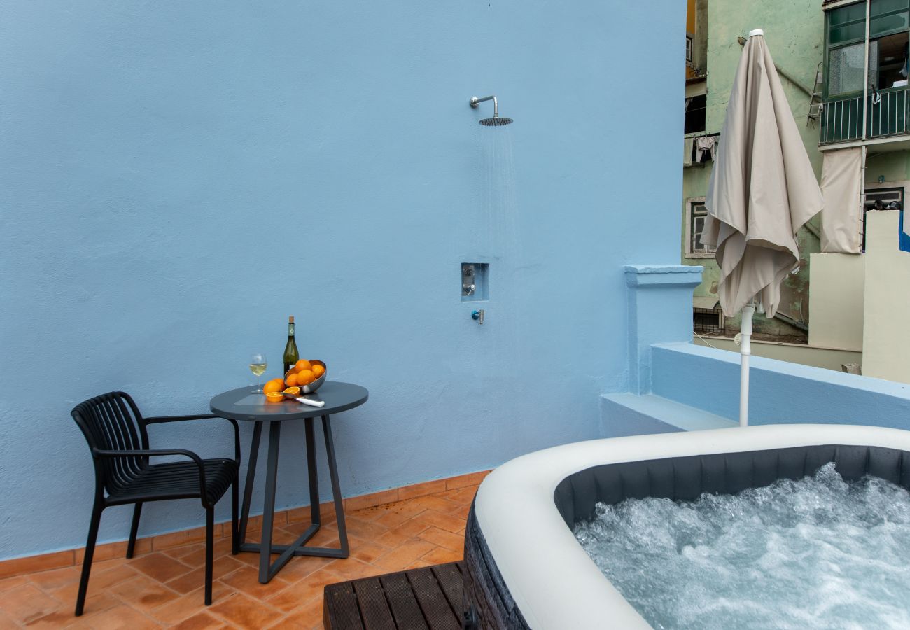 Apartment in Lisbon - Spacious Downtown Apartment with Terrace & Pool