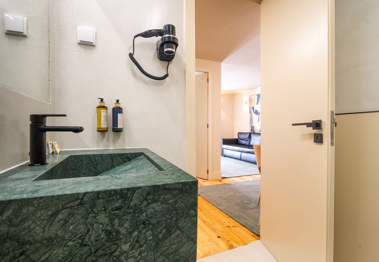 Apartment in Lisbon - Modern Alfama Apartment with Access to River View Terrace