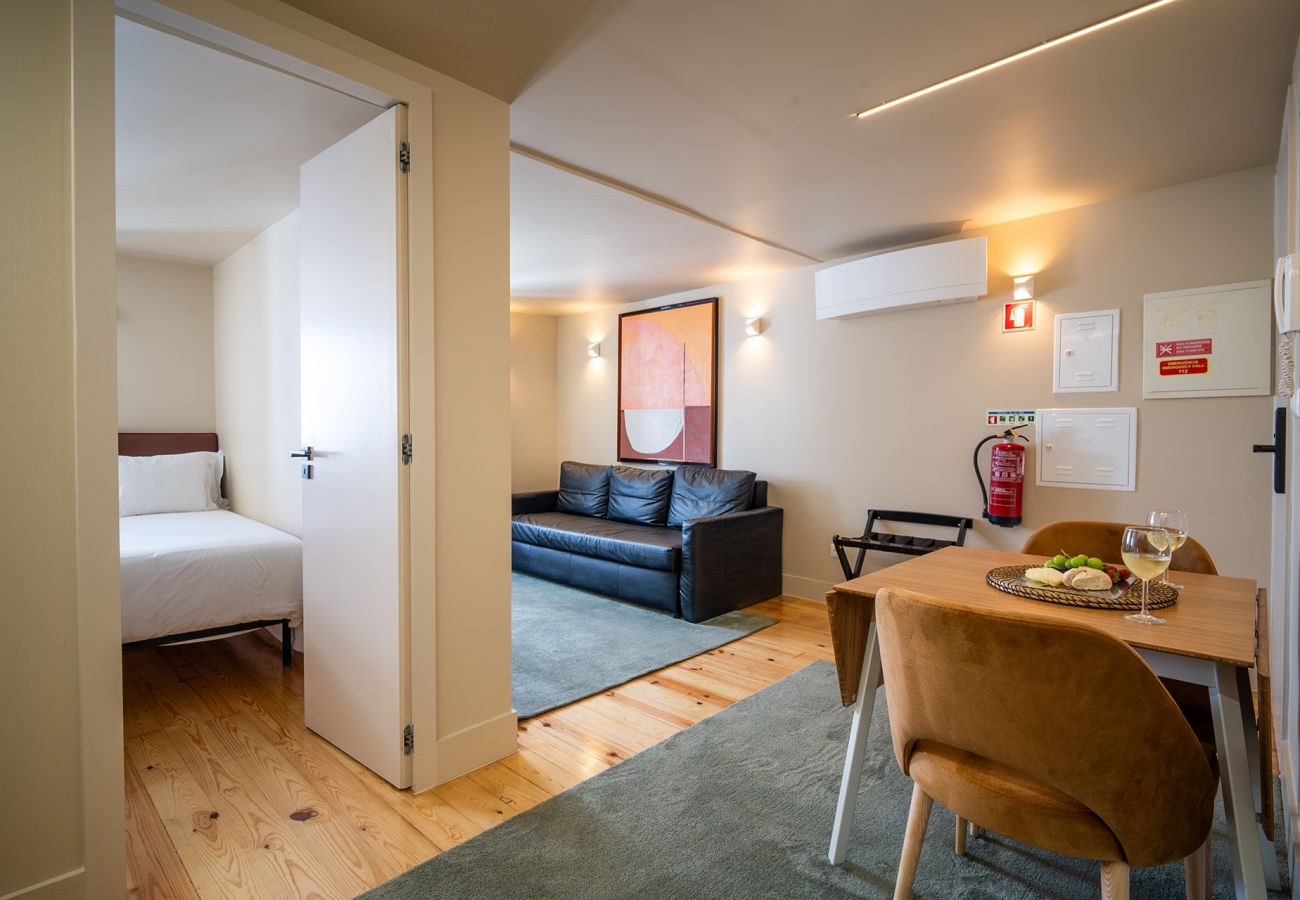 Apartment in Lisbon - Alfama Apartment with Access to River View Terrace