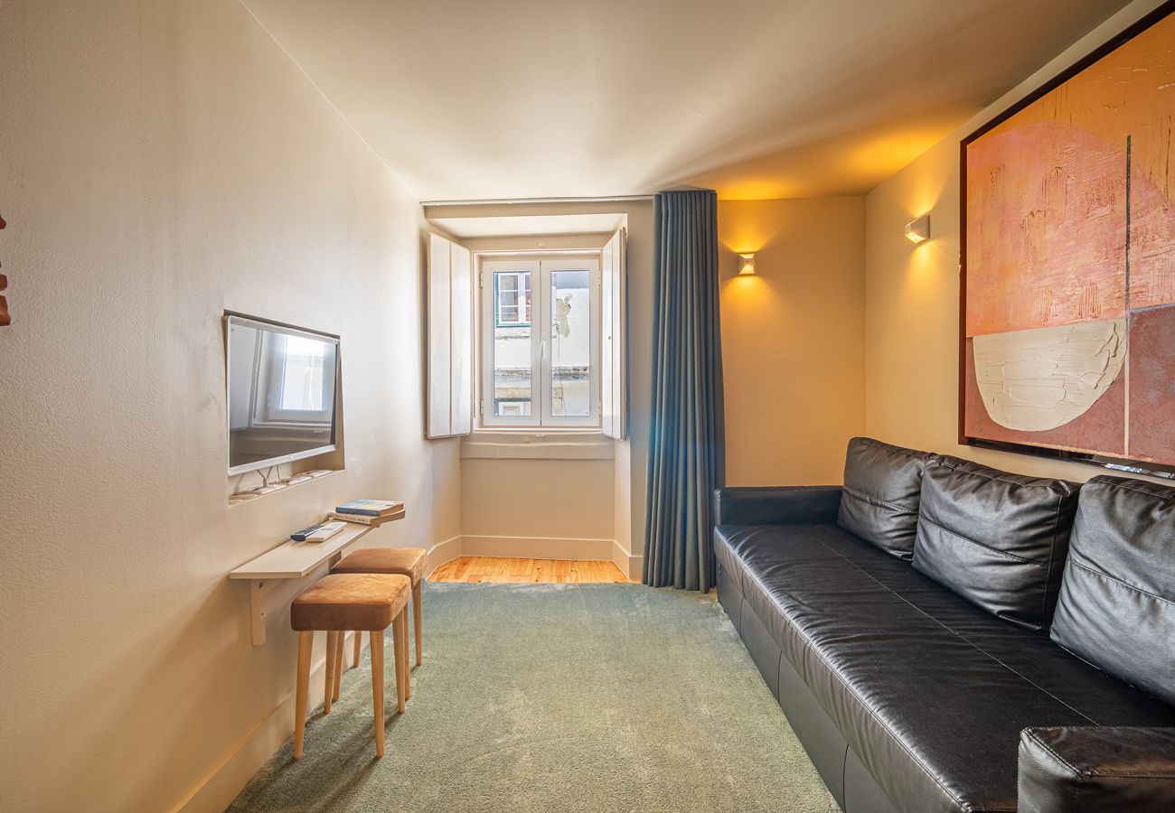 Apartment in Lisbon - Alfama Apartment with Access to River View Terrace