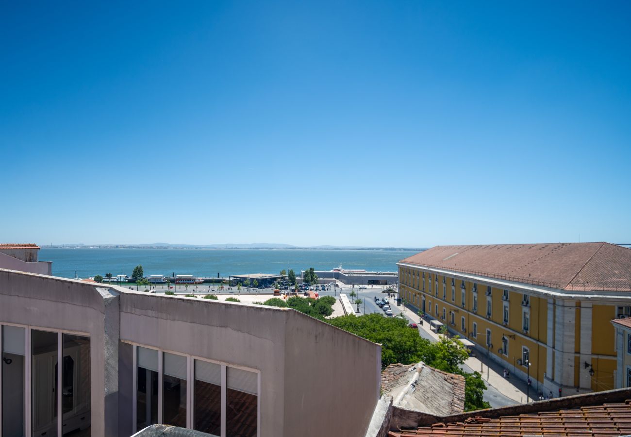 Apartamento en Lisboa ciudad - Moderno Apartamento en Alfama con Acceso a Terraza y Vistas al Río