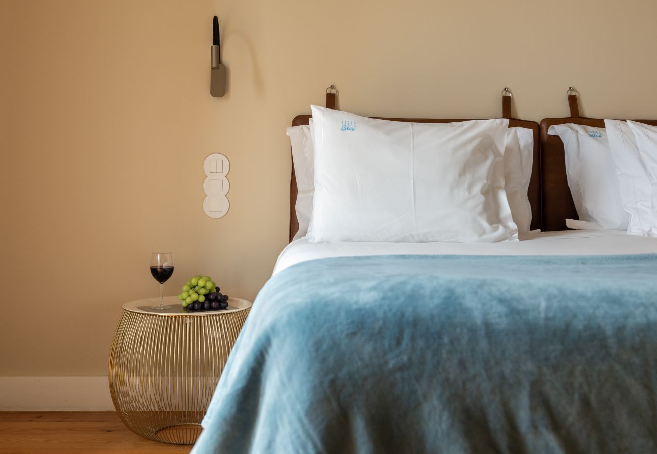 Apartamento en Lisboa ciudad - Amplio Apartamento con Terraza, Jacuzzi, Piscina y Vistas al Castillo de San Jorge
