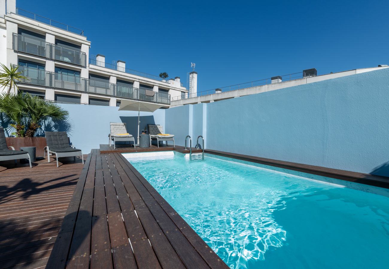 Appartement à Lisbonne - Penthouse avec Balcon, Piscine et Vue sur le Château et la Ville