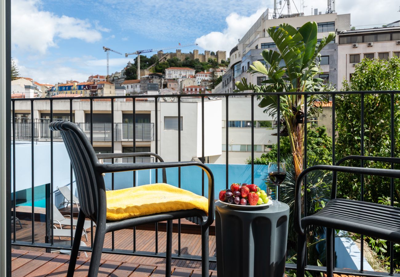 Appartement à Lisbonne - Charmant Appartement avec Balcon, Vue sur la Piscine et le Château de São Jorge
