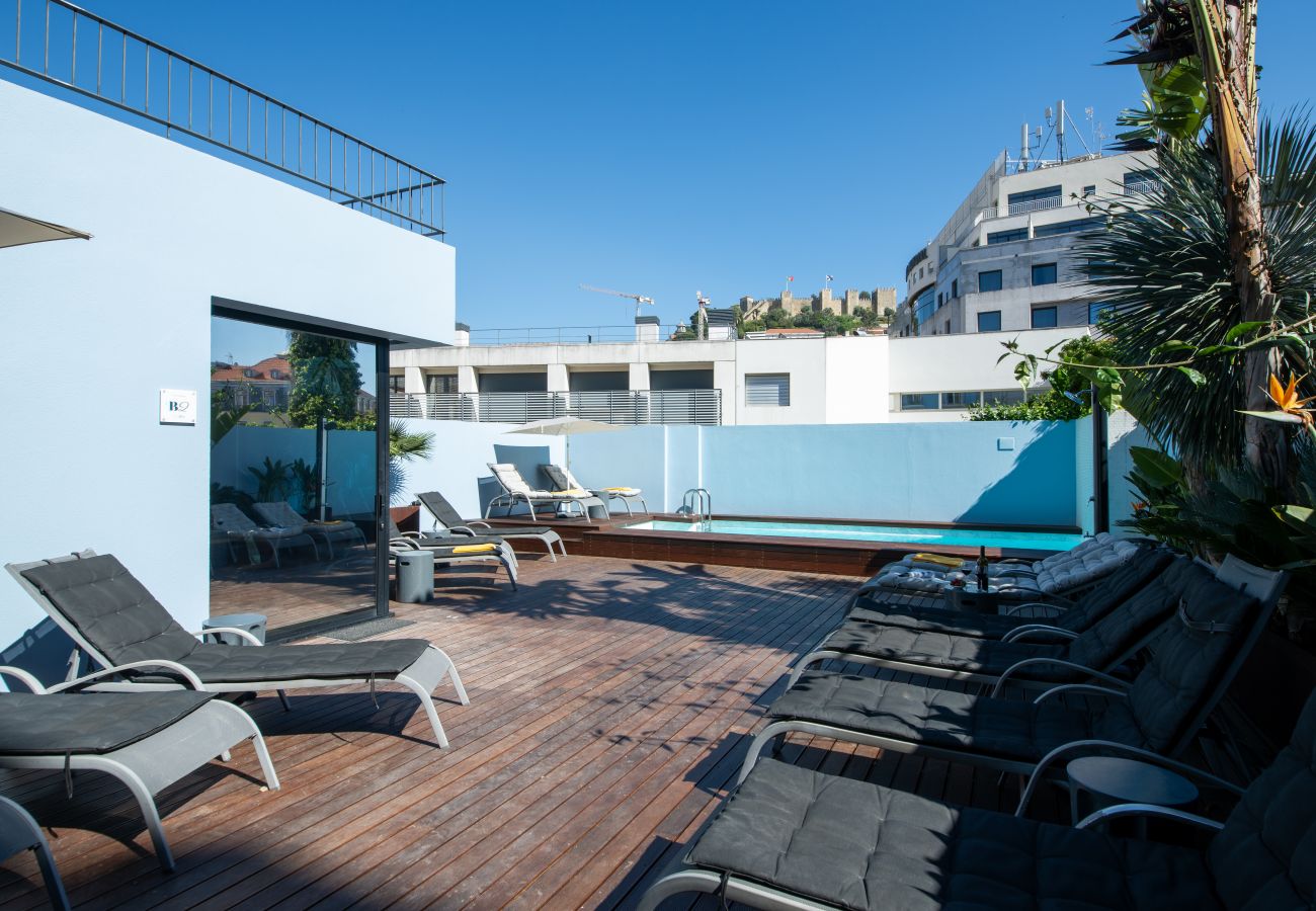 Appartement à Lisbonne - Charmant Appartement avec Balcon, Vue sur la Piscine et le Château de São Jorge