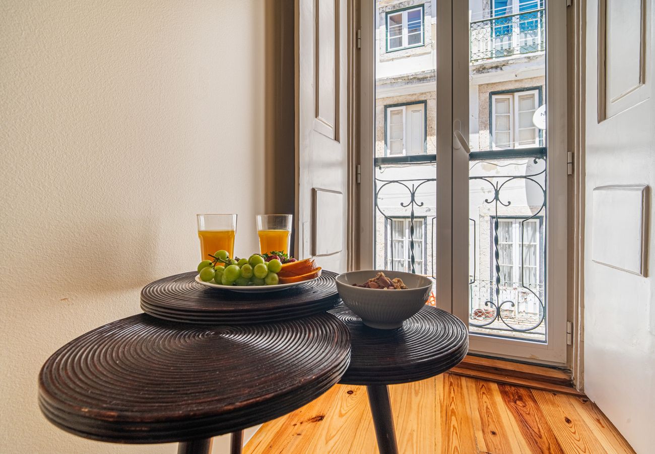Appartement à Lisbonne - AAppartement Moderne à Alfama avec Accès à la Terrasse et Vue sur le Fleuve